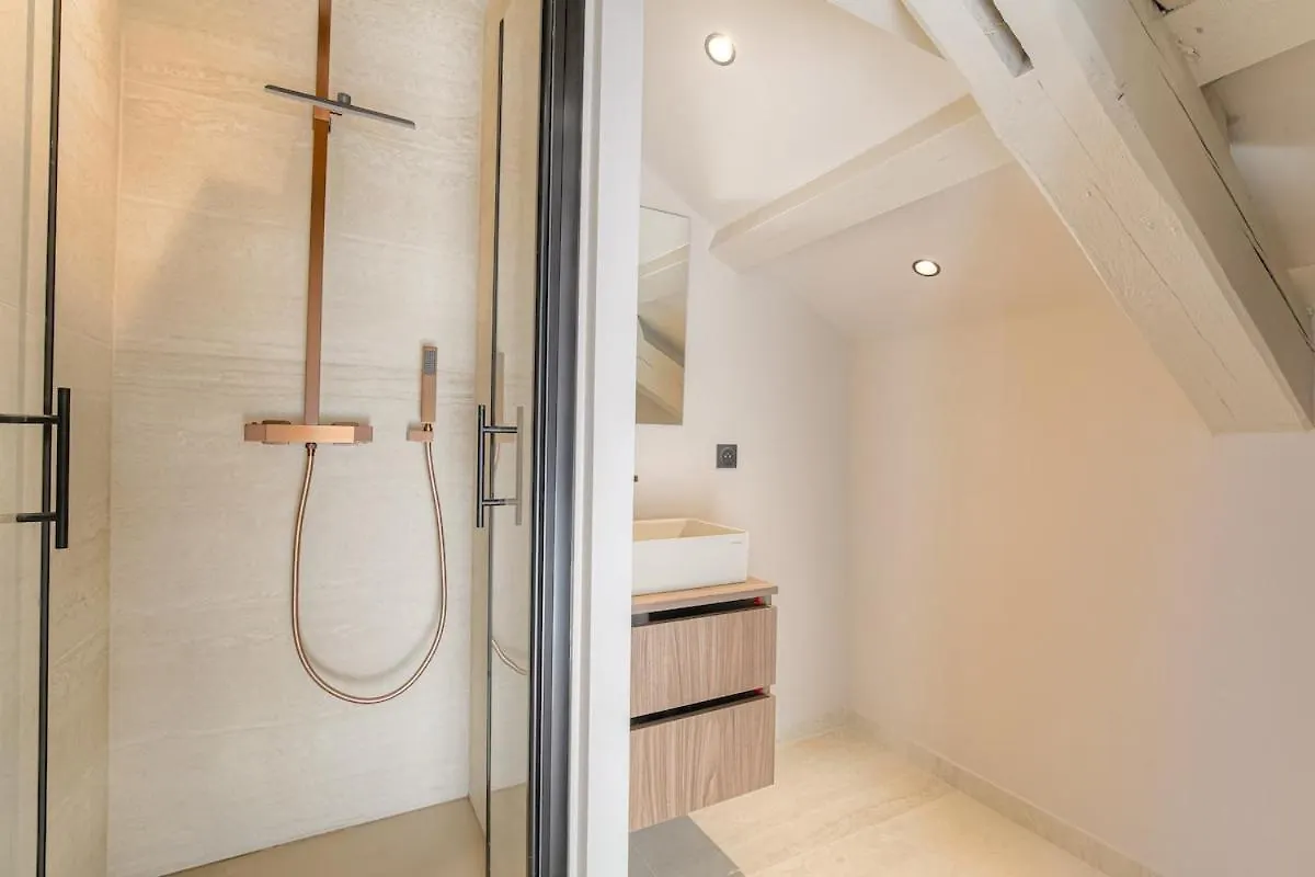 Apartmán Appartement Moderne Et Chaleureux, Écully